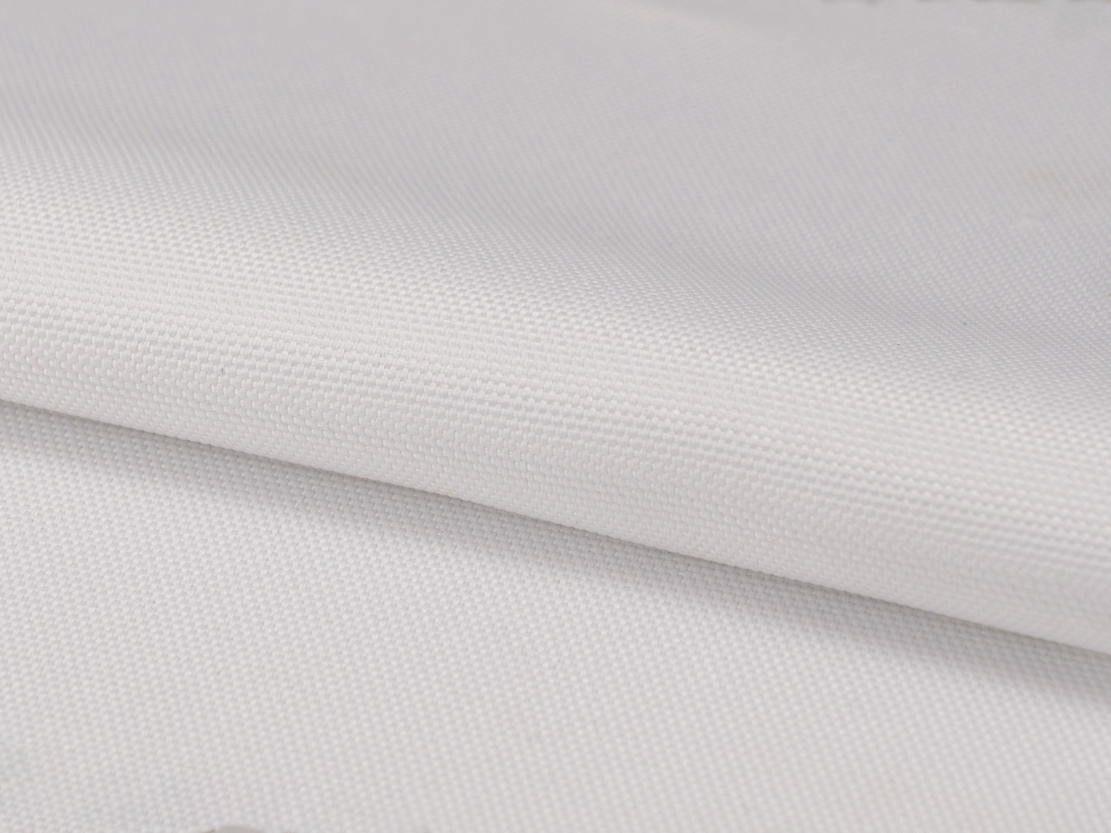 Basic Tent 200 FR, +/- 200 g/m2
For subli transfer & direct
3,20 x +/- 100 m